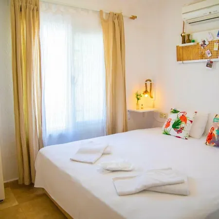 Mell's Bed & Breakfast Alacati